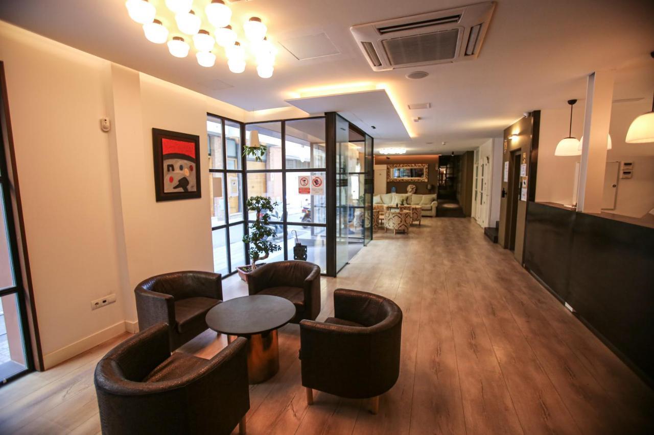 Gatell Hotel Виланова-и-ла-Желтру Екстериор снимка