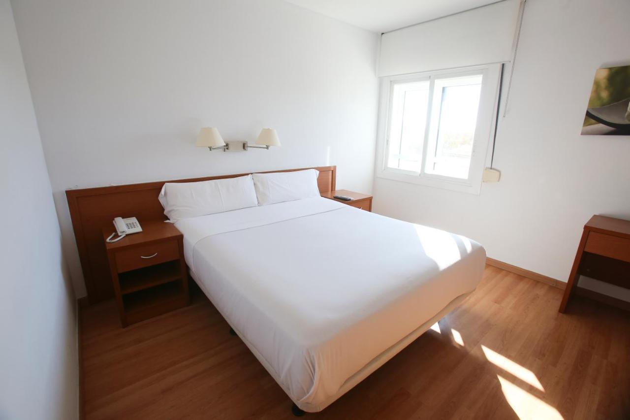 Gatell Hotel Виланова-и-ла-Желтру Екстериор снимка